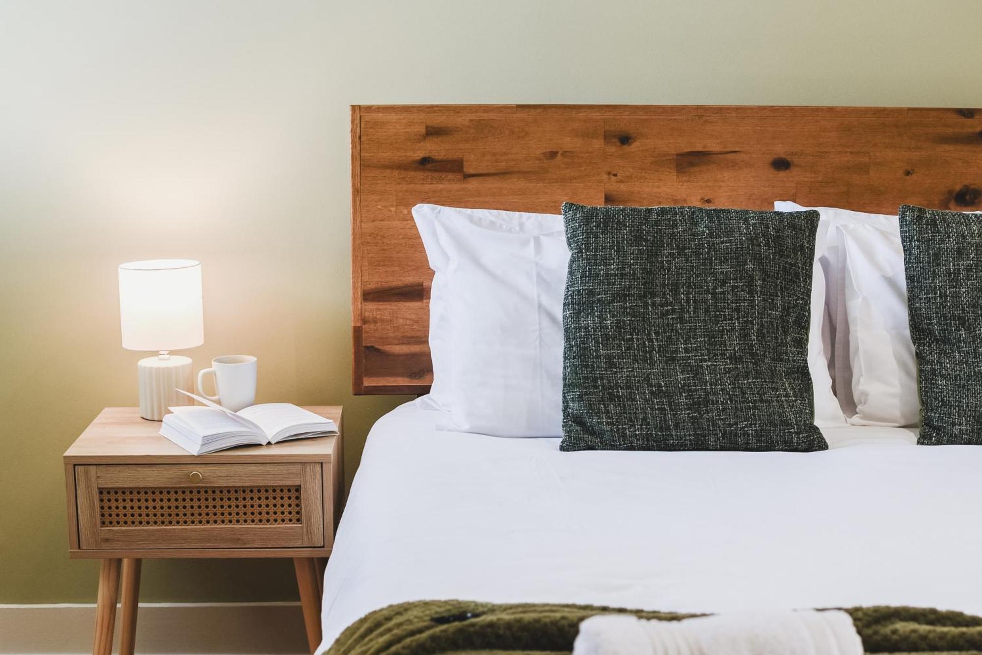 Luxury 2 Bed In - Free Parking & Fast Wi-fi Reading