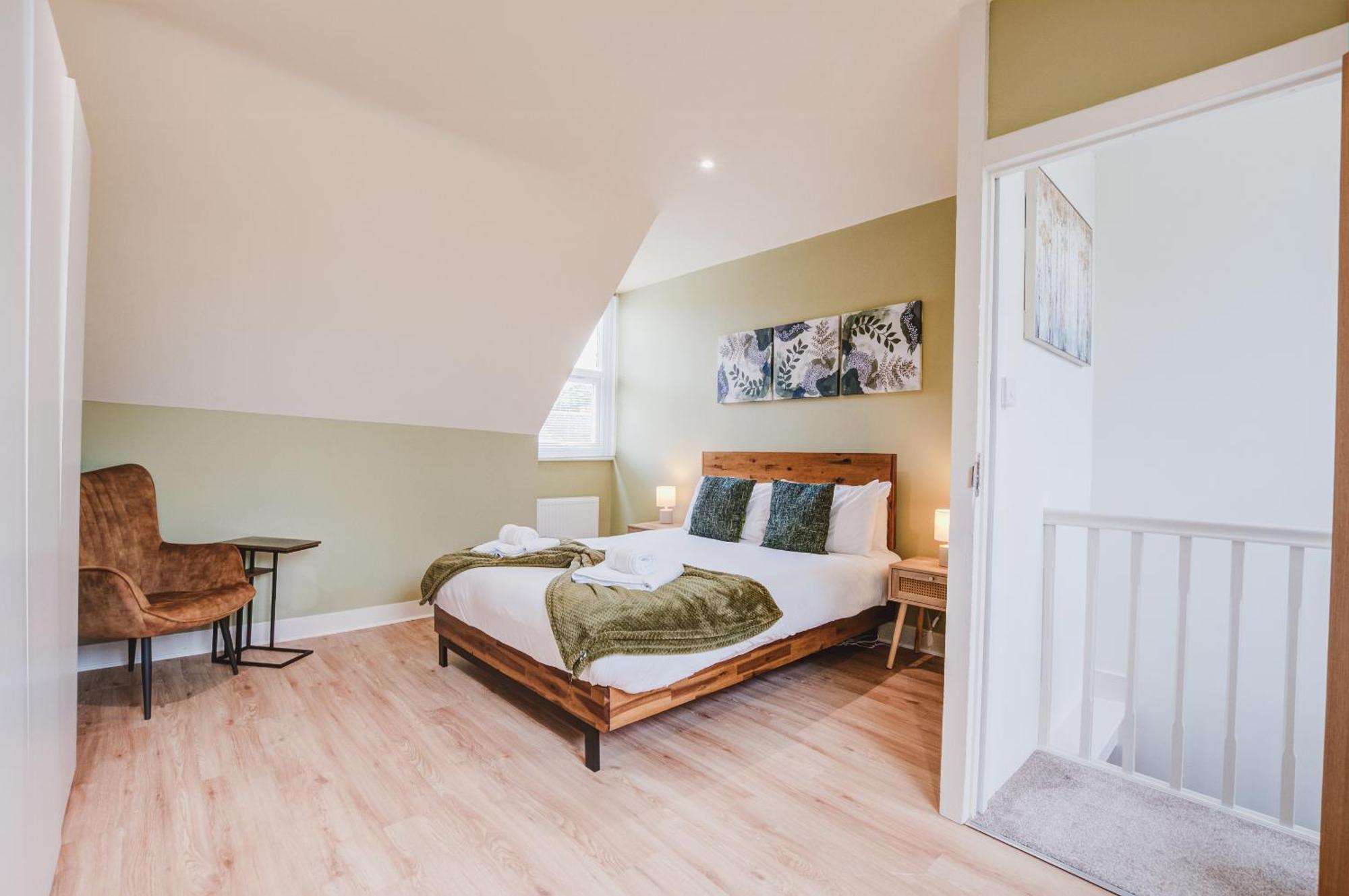 Luxury 2 Bed In - Free Parking & Fast Wi-fi Apartment Reading